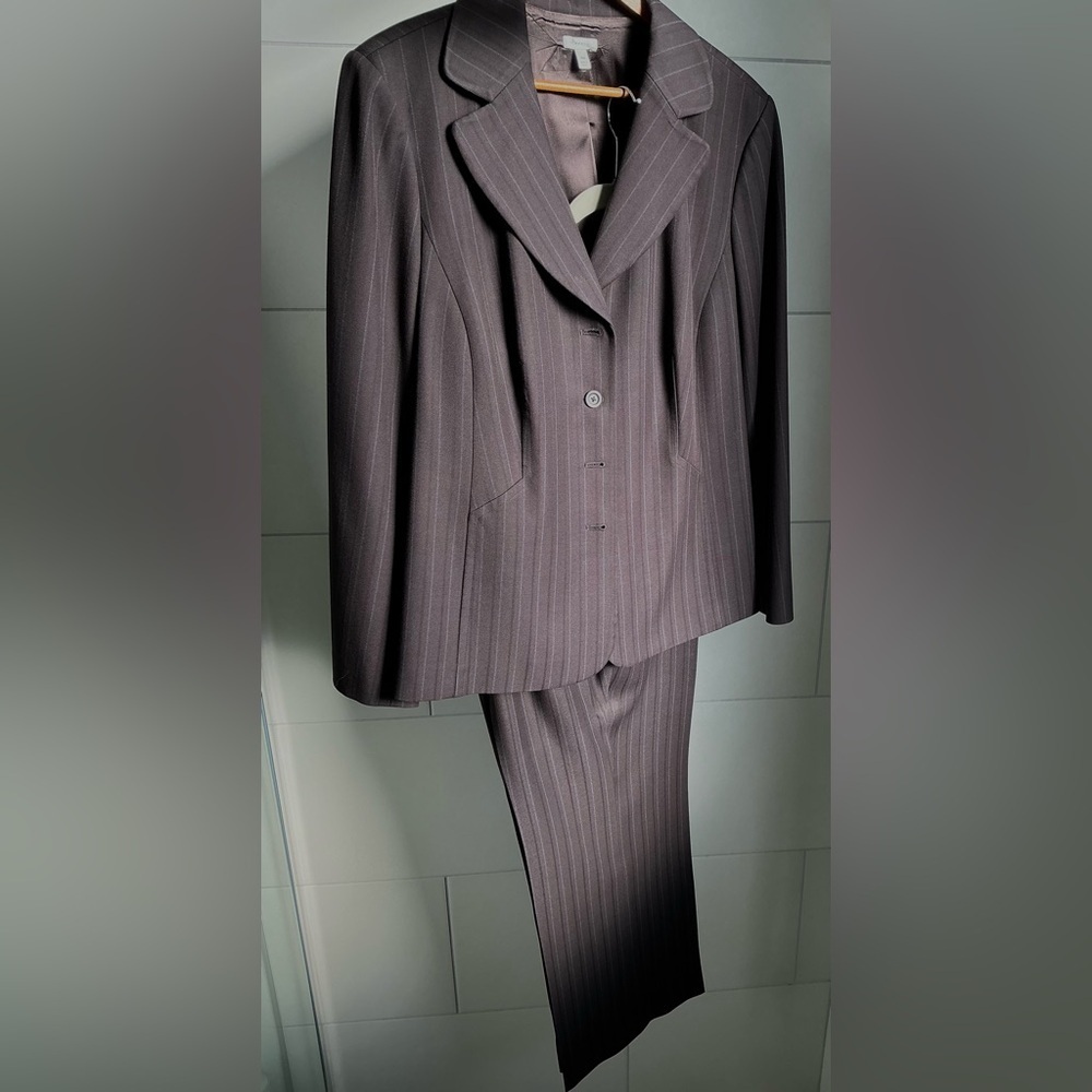 Semantiks by Nordstrom Dark Brown Blue Pinstripe Suit-Freshly Dry Cleaned 18W - Picture 2 of 7
